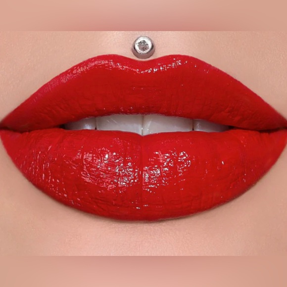 Jeffree star supreme gloss Red Affair
Electric red - Picture 1 of 2